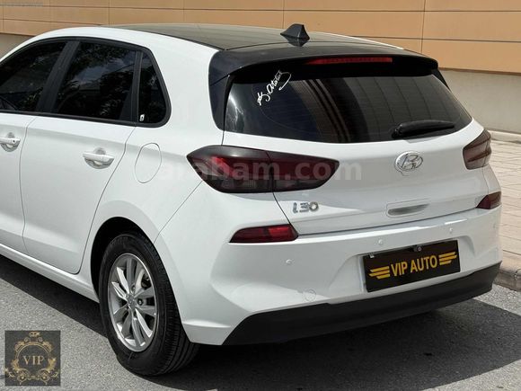 2017 MODEL HYUNDAİ İ 30 STYLE 139 BİN KM