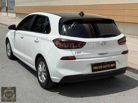 2017 MODEL HYUNDAİ İ 30 STYLE 139 BİN KM