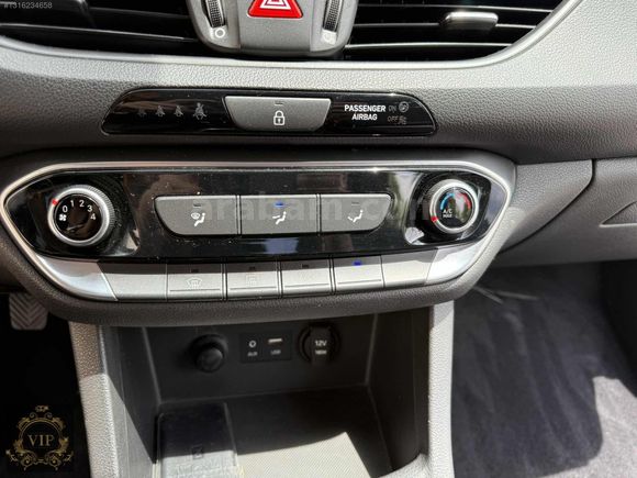 2017 MODEL HYUNDAİ İ 30 STYLE 139 BİN KM