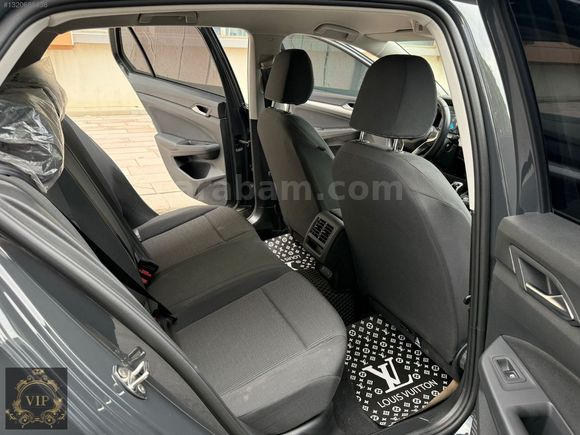 2024 MODEL GOLF 19.000 KM HATASIZ BOYASIZ
