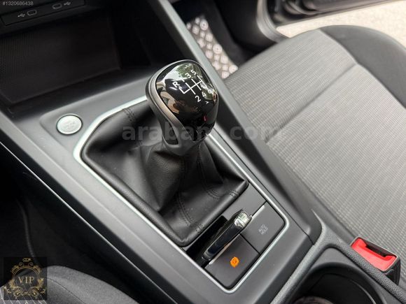 2024 MODEL GOLF 19.000 KM HATASIZ BOYASIZ