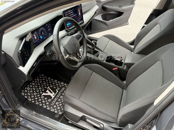 2024 MODEL GOLF 19.000 KM HATASIZ BOYASIZ