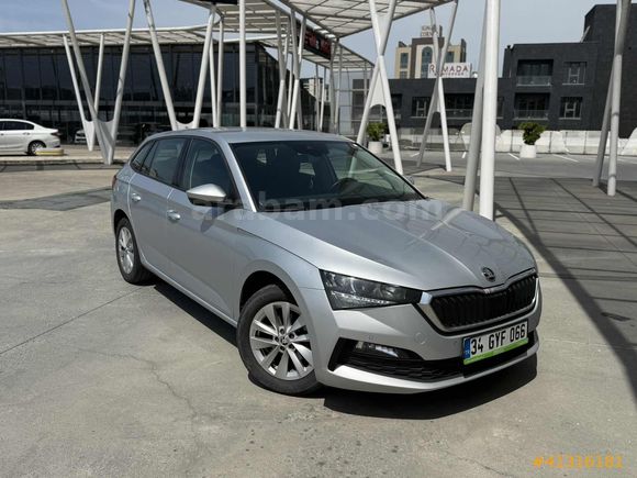 NOKTA HATASIZ -2023 SKODA SCALA PREMİUM-GERİ GÖRÜŞ EKRANLI