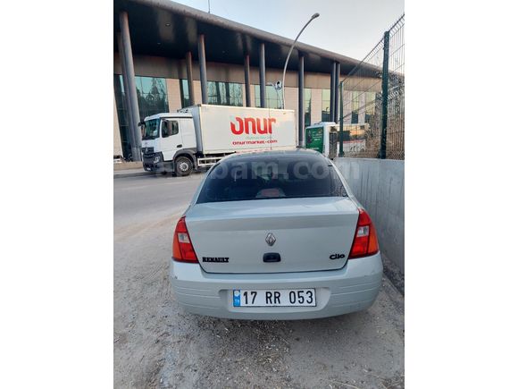 Tertemiz clio düşük km bakımlı takas teklifleri değerlendirilir!!!