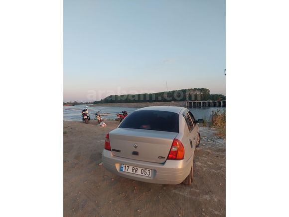 Tertemiz clio düşük km bakımlı takas teklifleri değerlendirilir!!!