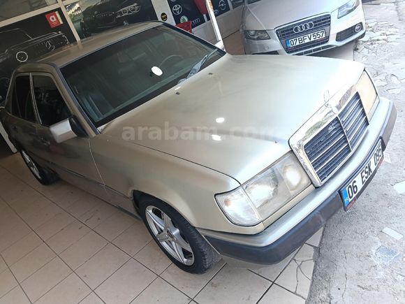 Galeriden Mercedes - Benz E 200 1987 275.000 TLAntalya