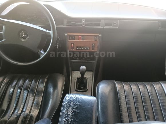 Galeriden Mercedes - Benz E 200 1987 275.000 TLAntalya