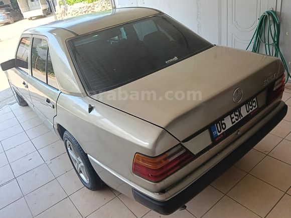 Galeriden Mercedes - Benz E 200 1987 275.000 TLAntalya