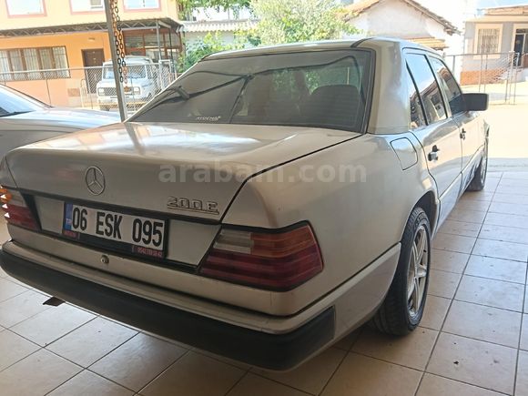 Galeriden Mercedes - Benz E 200 1987 275.000 TLAntalya