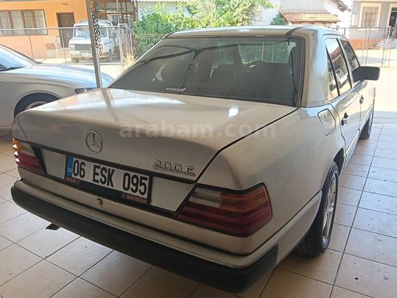 Galeriden Mercedes - Benz E 200 1987 275.000 TLAntalya
