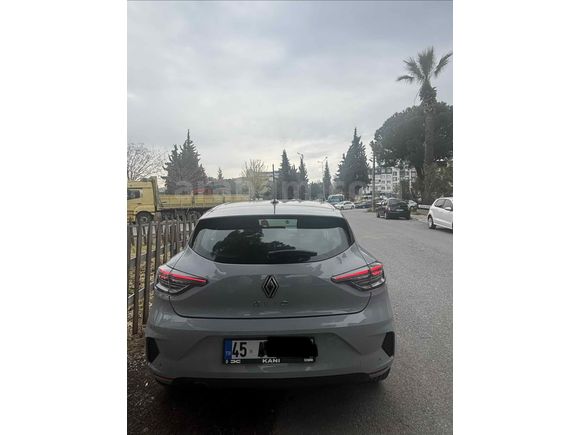 Sahibinden Renault Clio 1.0 TCe Evolution 2024 Model 