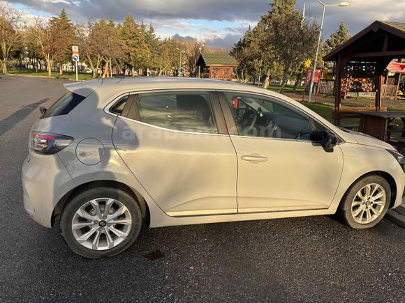 Sahibinden Renault Clio 1.0 TCe Evolution 2024 Model 
