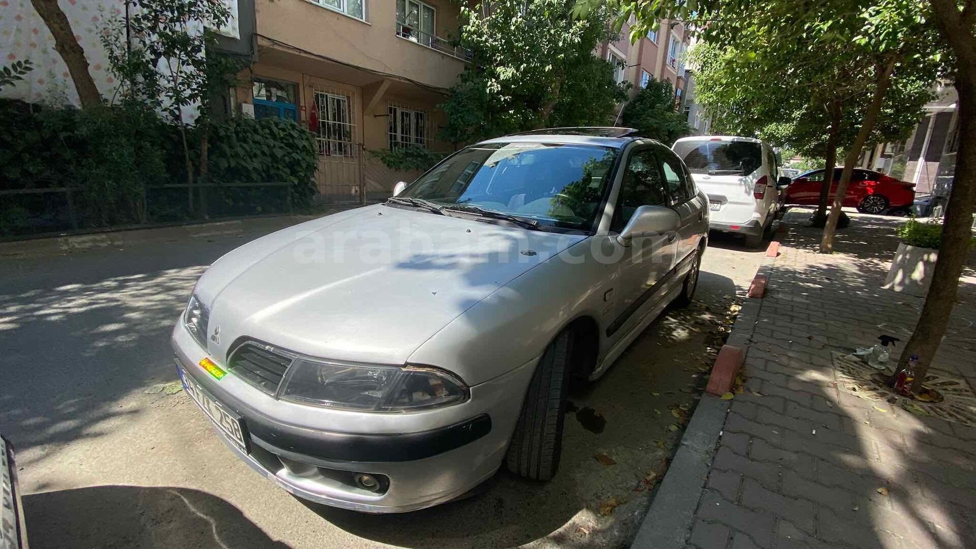 Sahibinden Mitsubishi Carisma 1.8 GDI Comfort 2001 Model 2