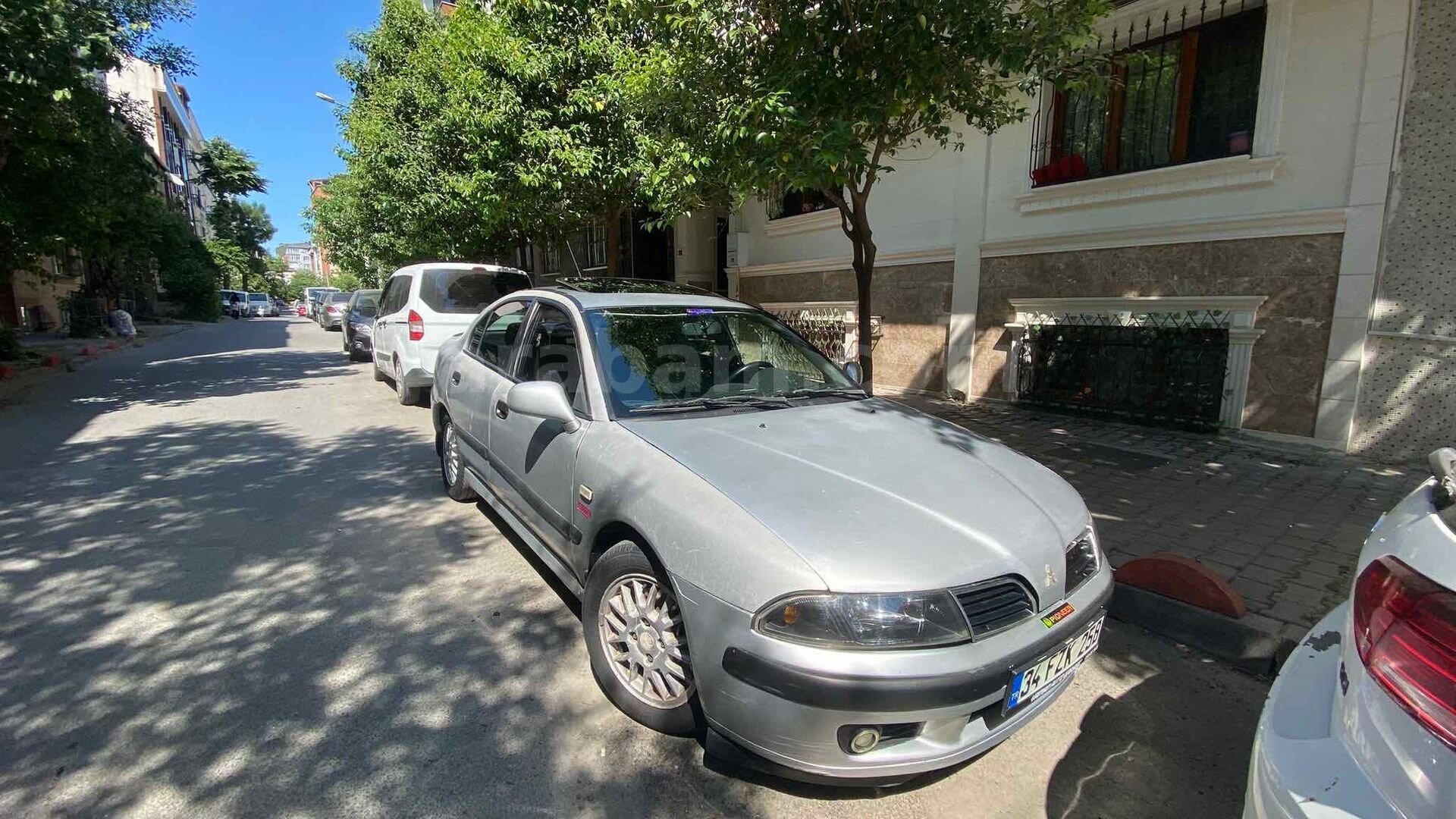 Sahibinden Mitsubishi Carisma 1.8 GDI Comfort 2001 Model 1