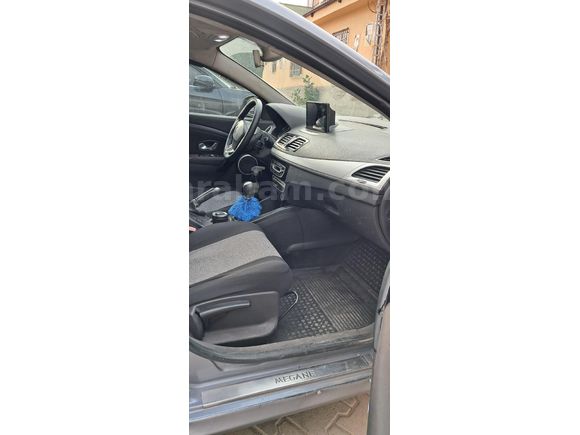 Sahibinden Renault Megane 1.5 dCi Dynamique 2010 Model