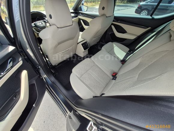 BULUT NETCAR'DAN 2021 OCTAVİA 1.5 e-TEC PREMIUM 92,BİN KM HATASZ