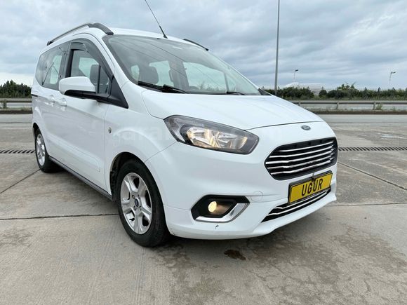 Galeriden Ford Tourneo Courier 1.5 TDCi Delux 2019 Model Rize