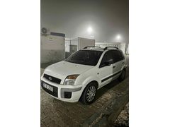 Sahibinden Ford Fusion 1.4 TDCi Comfort 2006 Model  306.000 km Beyaz