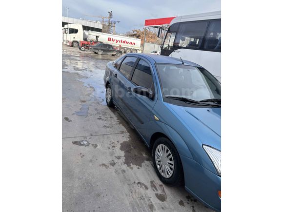 Sahibinden Ford Focus 1.6 Ambiente 2000 Model 