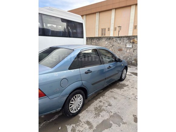Sahibinden Ford Focus 1.6 Ambiente 2000 Model 