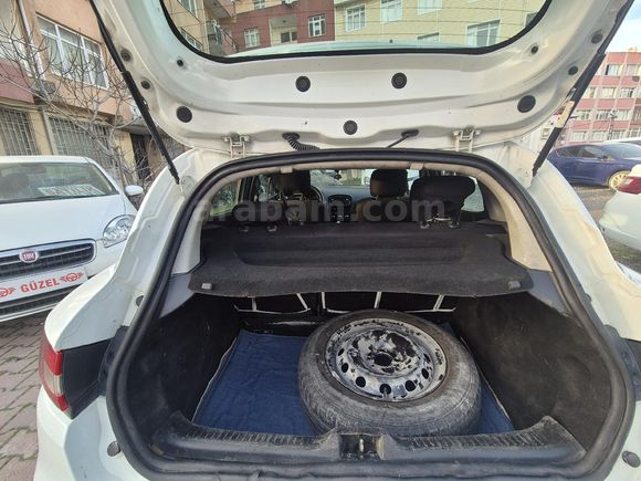 Galeriden Renault Clio 1.5 dCi Joy 2016 Model İstanbul