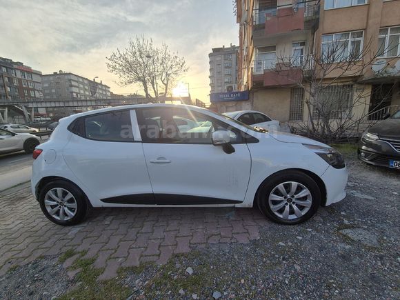 Galeriden Renault Clio 1.5 dCi Joy 2016 Model İstanbul