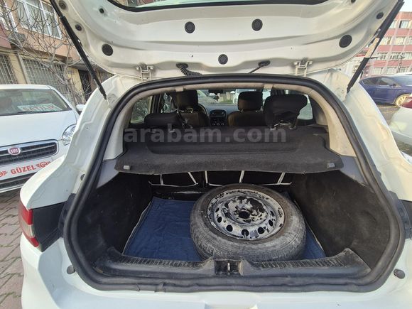 Galeriden Renault Clio 1.5 dCi Joy 2016 Model İstanbul