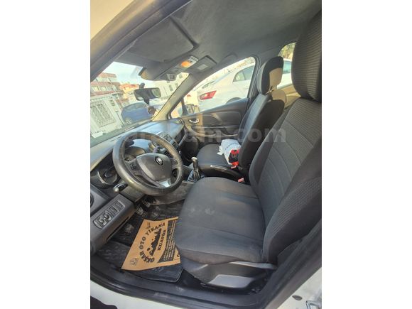 Galeriden Renault Clio 1.5 dCi Joy 2016 Model İstanbul