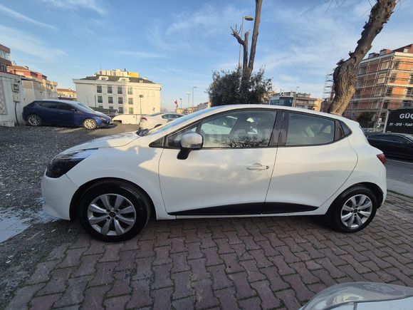 Galeriden Renault Clio 1.5 dCi Joy 2016 Model İstanbul