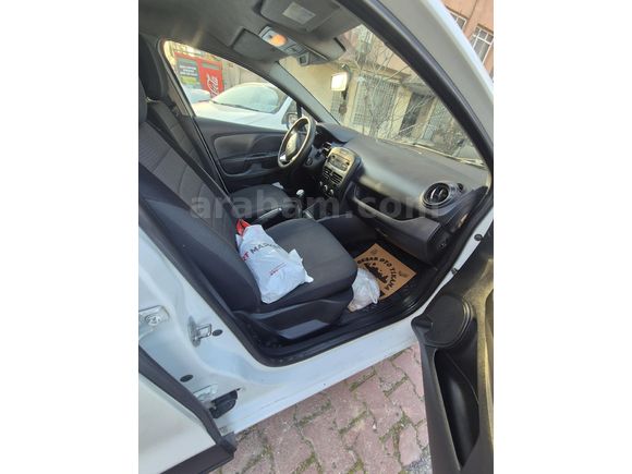Galeriden Renault Clio 1.5 dCi Joy 2016 Model İstanbul