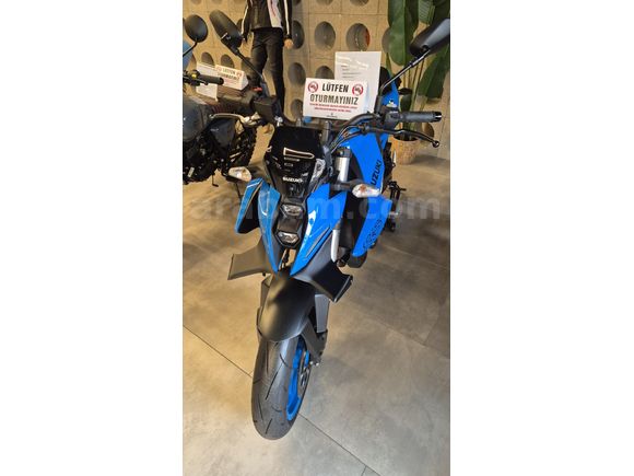 Dopdolu 0 dan iyi Suzuki GSX 8S