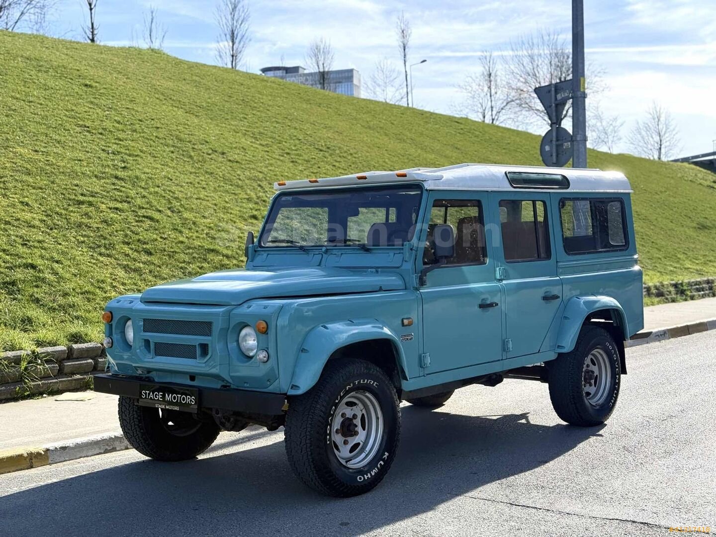 Galeriden Land Rover Defender 110 2.5 TDI 1995 Model İstanbul 37.000 km Mavi 4