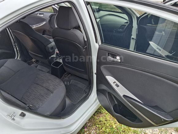 Sahibinden Hyundai Accent Blue 1.6 CRDI Mode Plus 2018 Model