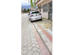 Sahibinden Opel Corsa 1.2 T Edition 2025 Model  25000 km Gri
