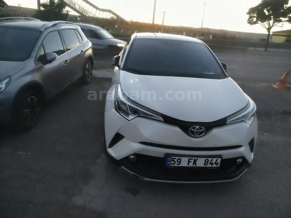 Sahibinden Toyota C-HR 1.8 Hybrid Diamond 2017 Model