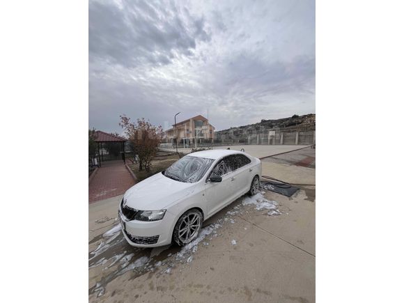 Sahibinden Skoda Rapid 1.2 Active 2013 Model 