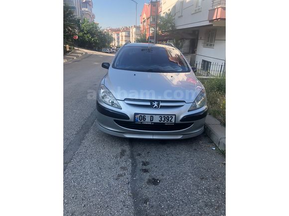 Tek parça boyalı temiz bakımlı 307sw 
