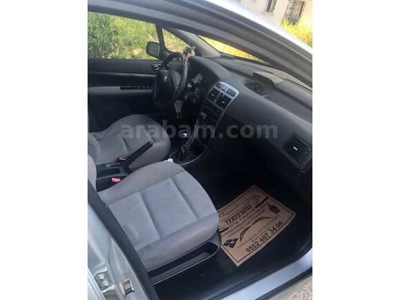 Tek parça boyalı temiz bakımlı 307sw 