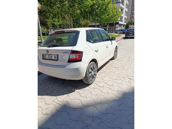 Sahibinden Skoda Fabia 1.0 GreenTec Ambition 2015 Model