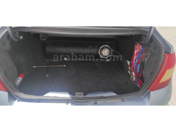 Sahibinden Renault Symbol 1.4 2010 (son fiyattır pazarlık isteyen daha uygun ilana baksın)
