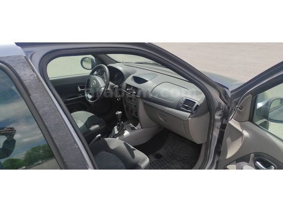 Sahibinden Renault Symbol 1.4 2010 (son fiyattır pazarlık isteyen daha uygun ilana baksın)