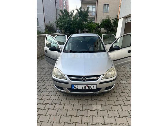 Türkiyede en düşük km Opel Corsa 1.3 CDTI Essentia 2006 Model 