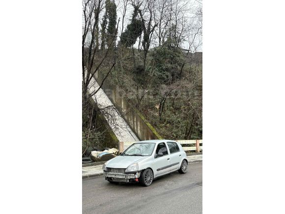 Sahibinden Renault Clio 1.2 Authentique 2004 Model 