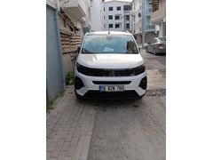 Sahibinden Peugeot Rifter 1.5 BlueHDI Allure 2025 Model
