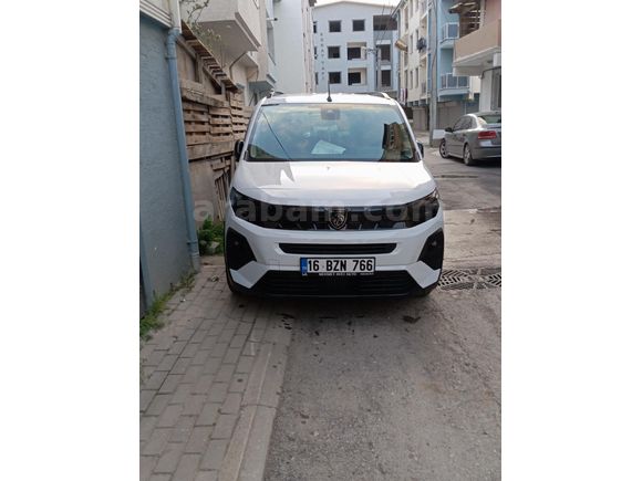 Sahibinden Peugeot Rifter 1.5 BlueHDI Allure 2025 Model