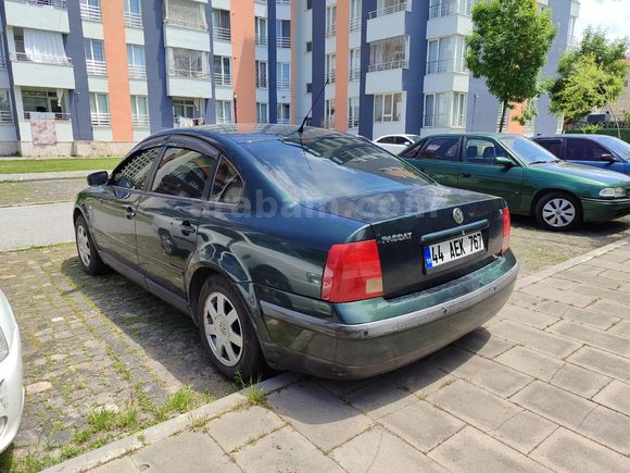 Sahibinden Volkswagen Passat 1.8 Basic 1997 Model