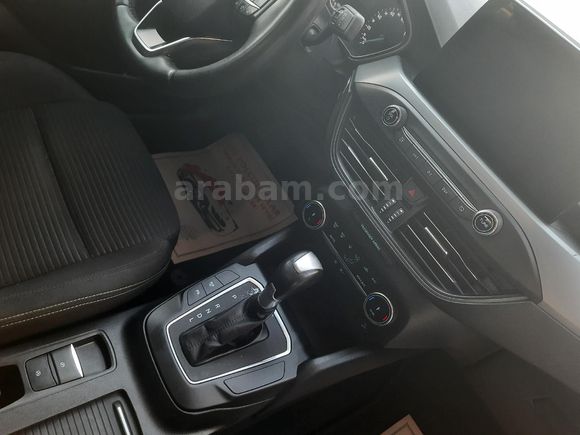 Galeriden Ford Focus 1.5 Ti-VCT Titanium 2023 Model İzmir