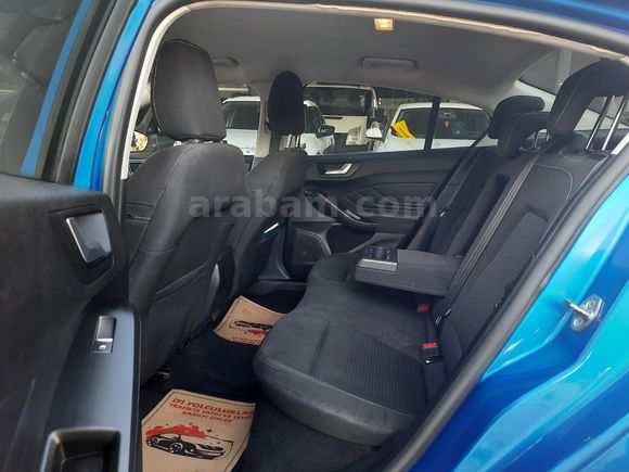 Galeriden Ford Focus 1.5 Ti-VCT Titanium 2023 Model İzmir