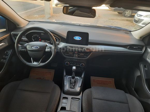 Galeriden Ford Focus 1.5 Ti-VCT Titanium 2023 Model İzmir
