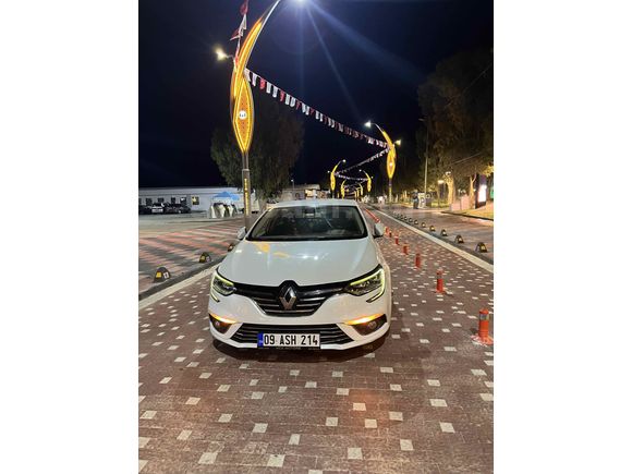 Sahibinden Renault Megane 1.5 dCi Icon 2017 Model  230.000 km Beyaz